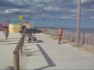 Nudismo namorada filmado em praia 3