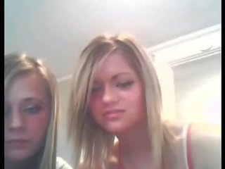 Две tremendous и bored блондинки момичета на webchat