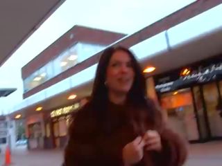 Pornxn glorious femme fatale ava dalush publiczne pissing