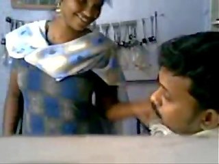 Tamil nayon bata babae pagtatalik klip may amo sa mobile tindahan
